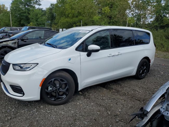Salvage 2023 Chrysler Pacifica Hybrid Touring L in White
