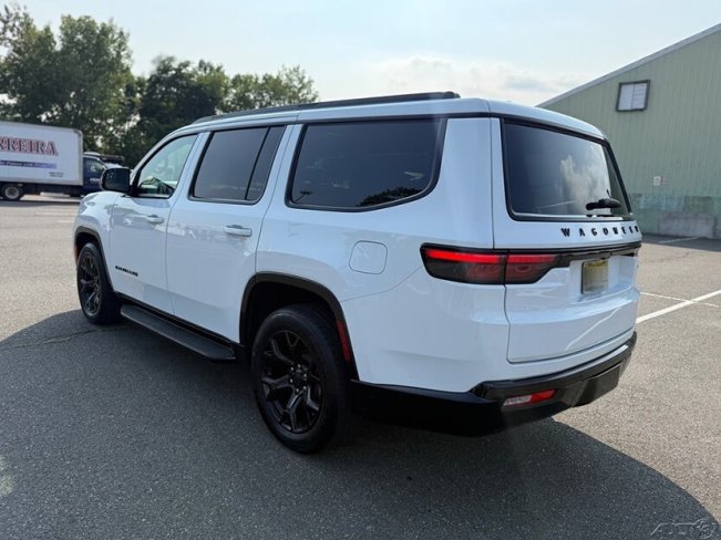 Salvage 2024 Jeep Wagoneer Series Ii in White