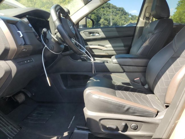 Salvage 2023 Nissan Pathfinder Platinum in Brown