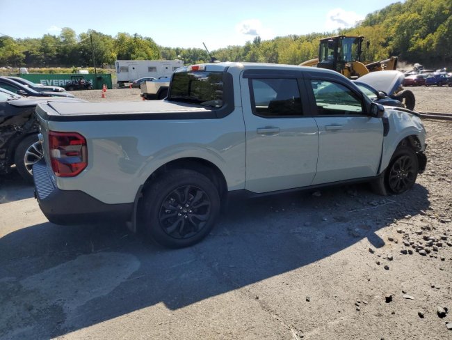 Salvage 2024 Ford Maverick Lariat in Gray