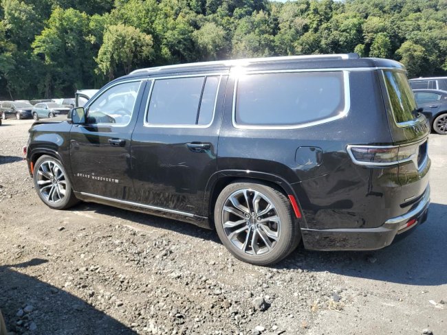 Salvage 2022 Jeep Grand Wagoneer Series Iii in Black