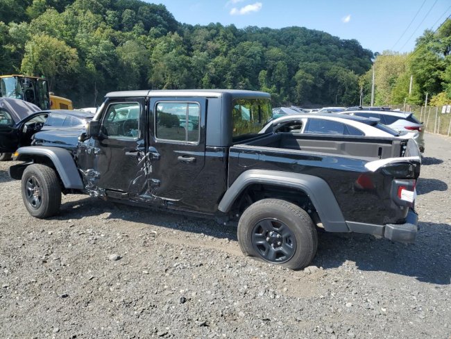 Salvage 2023 Jeep Gladiator  in Black
