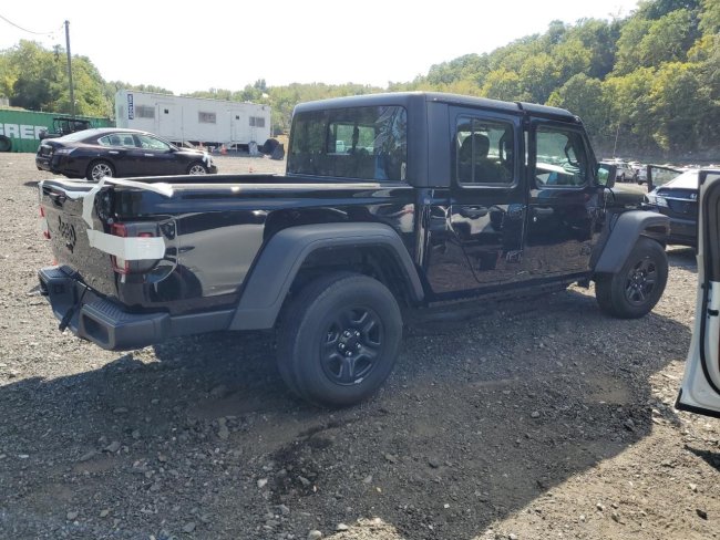 Salvage 2023 Jeep Gladiator  in Black
