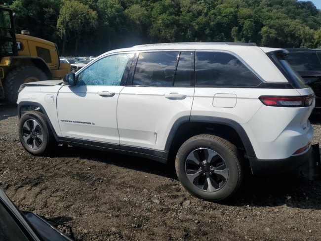 Salvage 2023 Jeep Grand Cherokee Limited 4xe in White