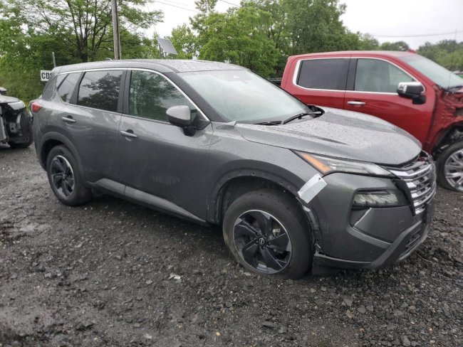 Salvage 2025 Nissan Rogue Sv in Gray