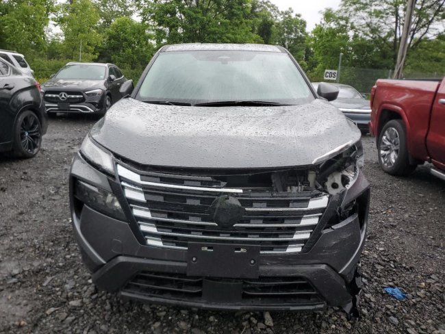 Salvage 2025 Nissan Rogue Sv in Gray