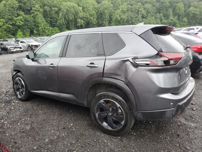 Salvage 2025 Nissan Rogue Sv in Gray