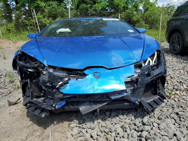 Salvage 2024 Lamborghini Huracan Evo in Blue