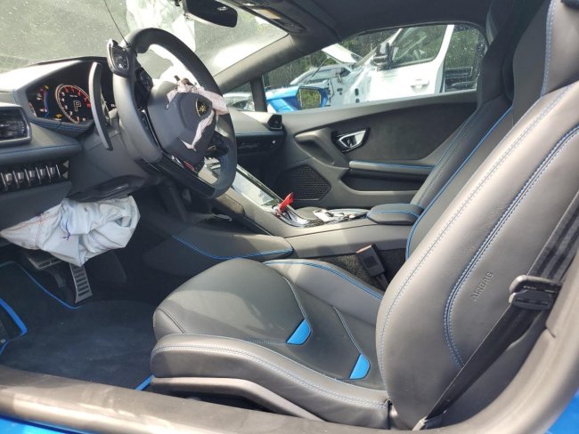 Salvage 2024 Lamborghini Huracan Evo in Blue