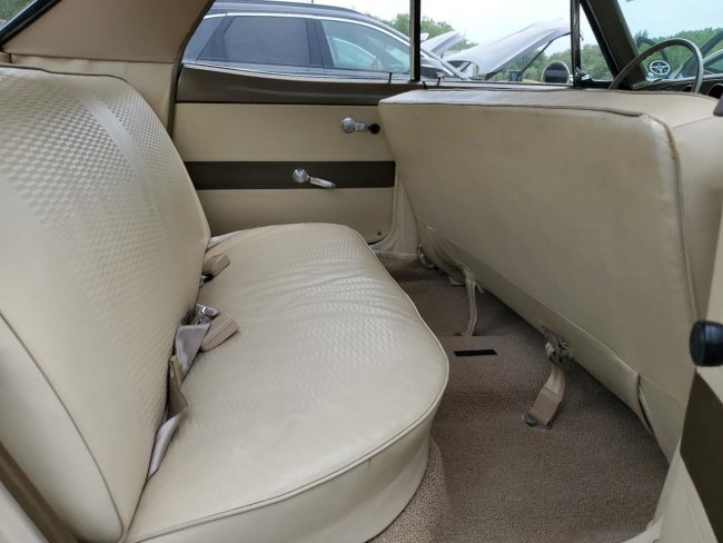 Salvage 1965 Chevrolet Corvair  in White