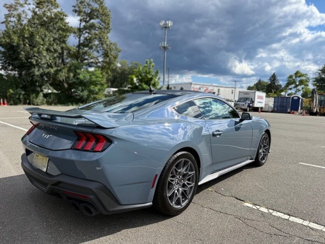 Salvage 2024 Ford Mustang Gt Premium in Blue
