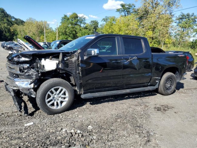 Salvage 2020 Chevrolet Silverado  in Black