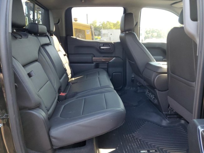 Salvage 2020 Chevrolet Silverado  in Black