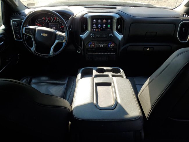 Salvage 2020 Chevrolet Silverado  in Black