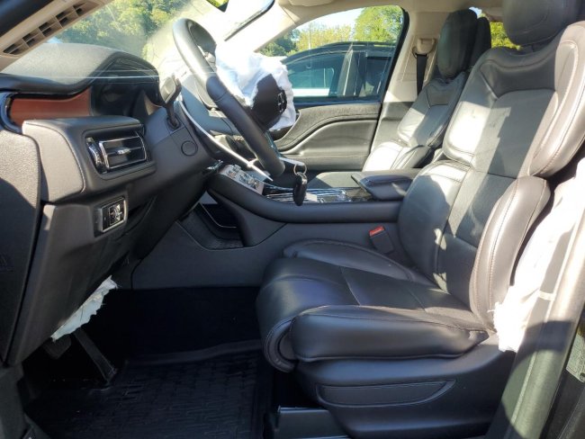 Salvage 2023 Lincoln Aviator  in Black