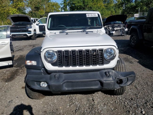 Salvage 2024 Jeep Wrangler  in White