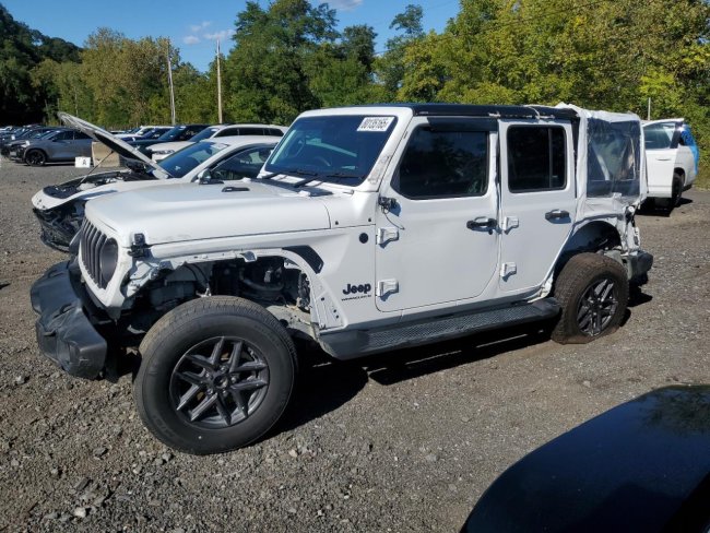 Salvage 2024 Jeep Wrangler  in White