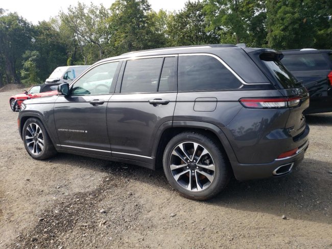 Salvage 2022 Jeep Grand Cherokee Overland in Gray
