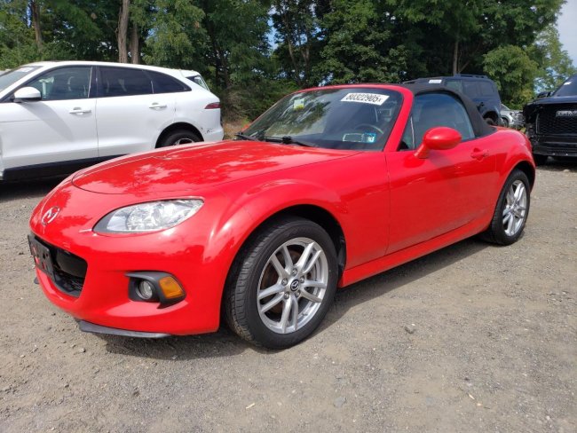 Salvage 2014 Mazda Mx-5 Miata Sport in Red