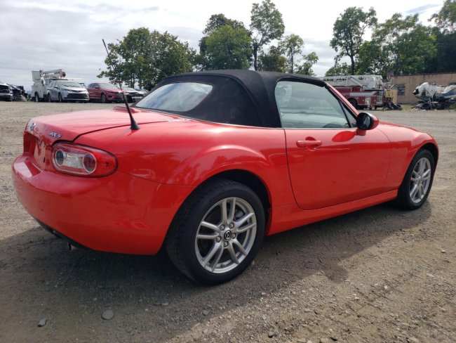 Salvage 2014 Mazda Mx-5 Miata Sport in Red
