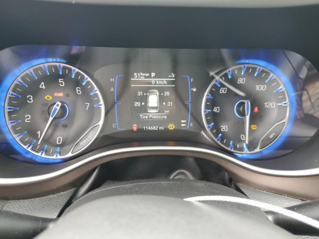 Salvage 2018 Chrysler Pacifica Touring L in Gray