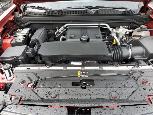 Salvage 2024 Chevrolet Colorado Trail Boss in Burgundy