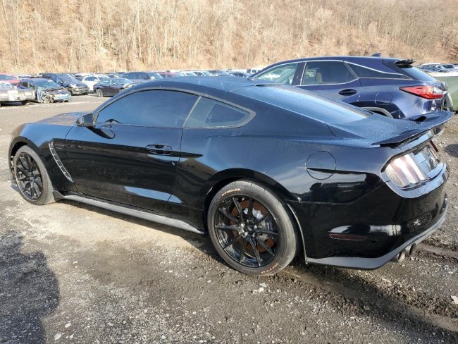 Salvage 2019 Ford Mustang Shelby Gt350 in Black
