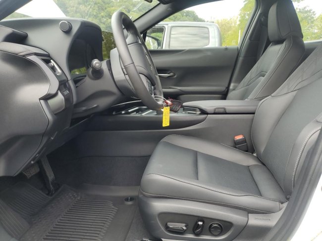 Salvage 2025 Lexus Ux 300h  in White