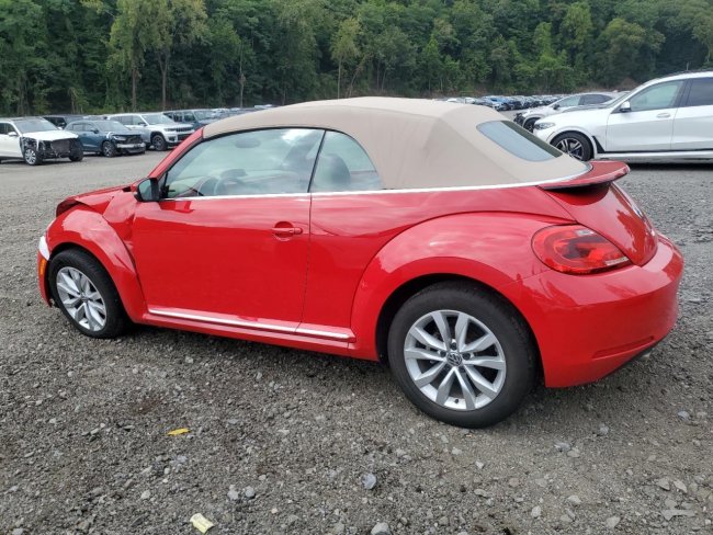 Salvage 2015 Volkswagen Beetle Tdi in Red