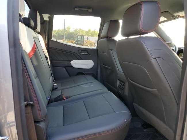 Salvage 2024 Gmc Canyon At4x in Silver