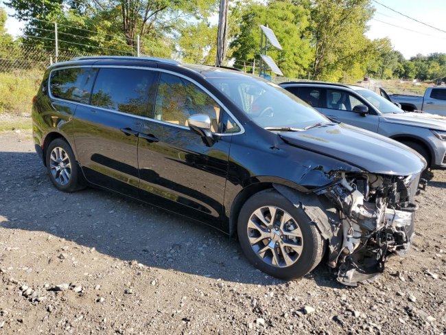 Salvage 2025 Chrysler Pacifica Hybrid Pinnacle in Black