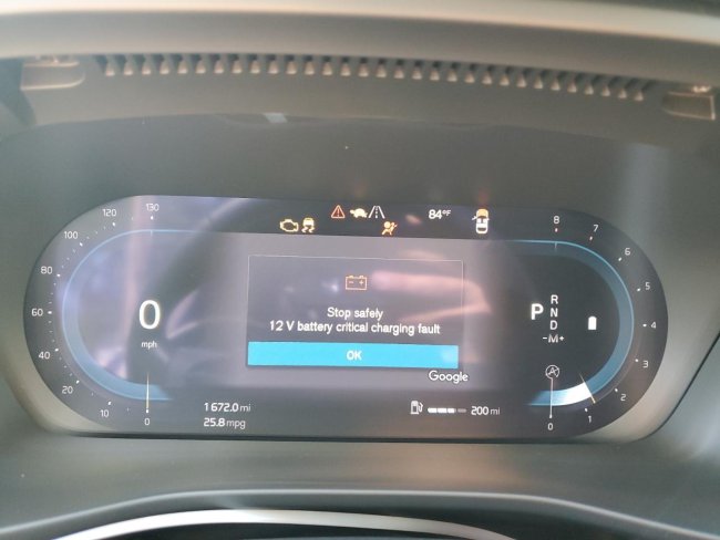 Salvage 2024 Volvo Xc40  in Gray