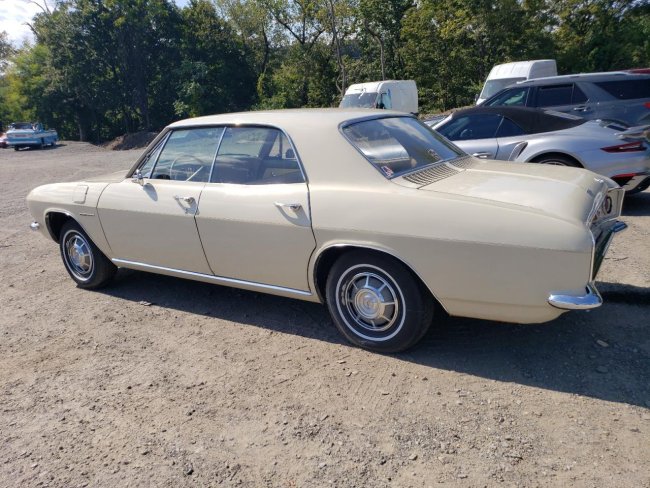 Salvage 1965 Chevrolet Corvair  in White