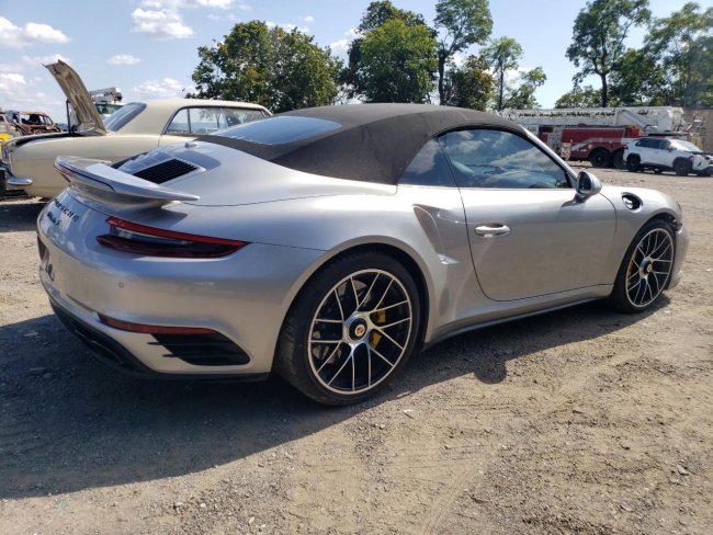 Salvage 2019 Porsche 911 Turbo in Silver
