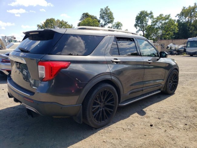 Salvage 2020 Ford Explorer Platinum in Gray