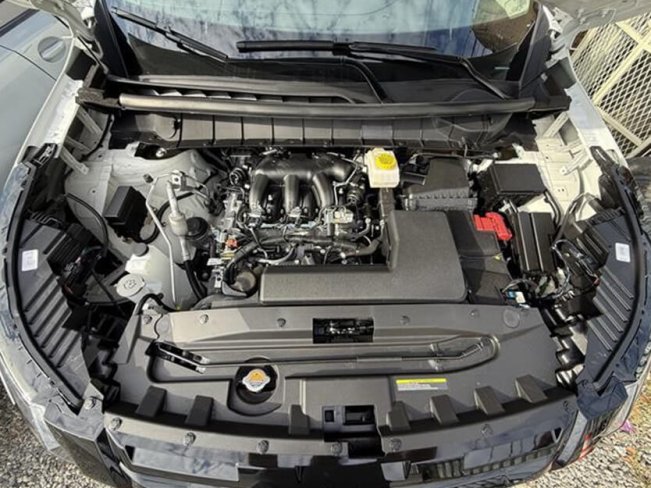 Salvage 2025 Nissan Pathfinder Sl in White