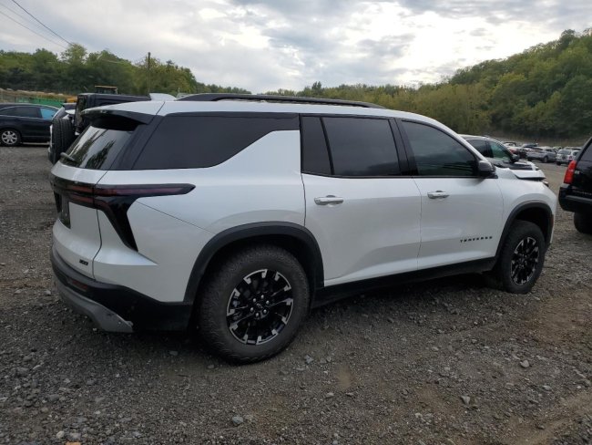 Salvage 2025 Chevrolet Traverse Z71 in White