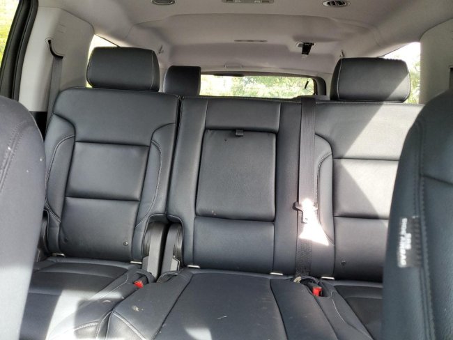 Salvage 2020 Chevrolet Suburban  in Black