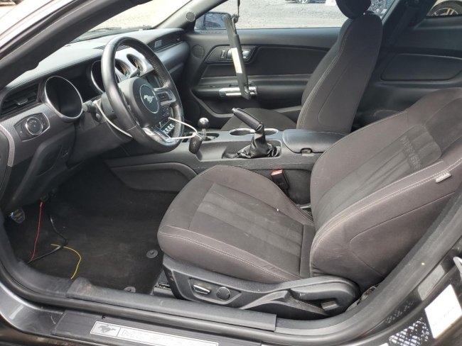 Salvage 2019 Ford Mustang Gt in Gray