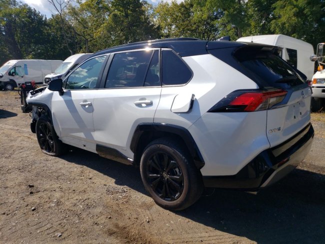 Salvage 2025 Toyota Rav4  in White