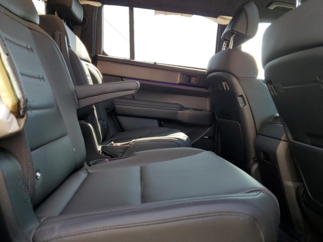 Salvage 2025 Hyundai Santa Fe Calligraphy in Gray