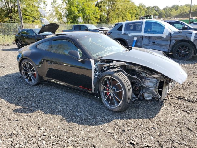Salvage 2020 Porsche 911 Carrera 4s in Black