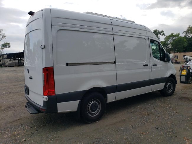 Salvage 2024 Mercedes-benz Sprinter Refrigerator Van in White
