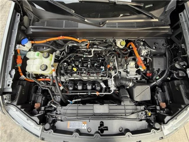 Salvage 2023 Ford Maverick Xl in Gray
