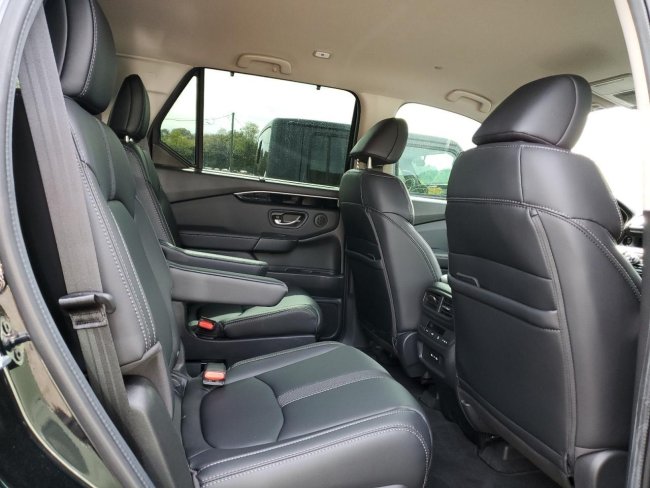 Salvage 2024 Honda Pilot Exl in Black