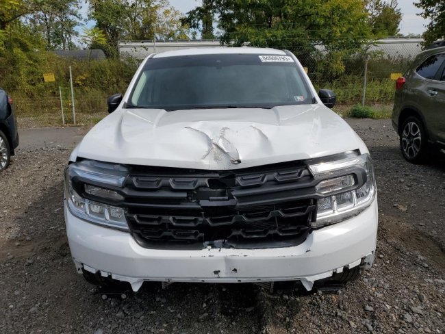 Salvage 2024 Ford Maverick Xl in White