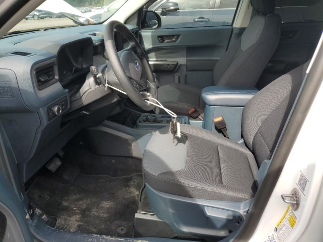 Salvage 2024 Ford Maverick Xl in White