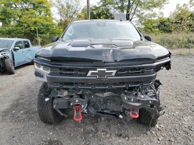 Salvage 2024 Chevrolet Silverado Trail Boss in Black