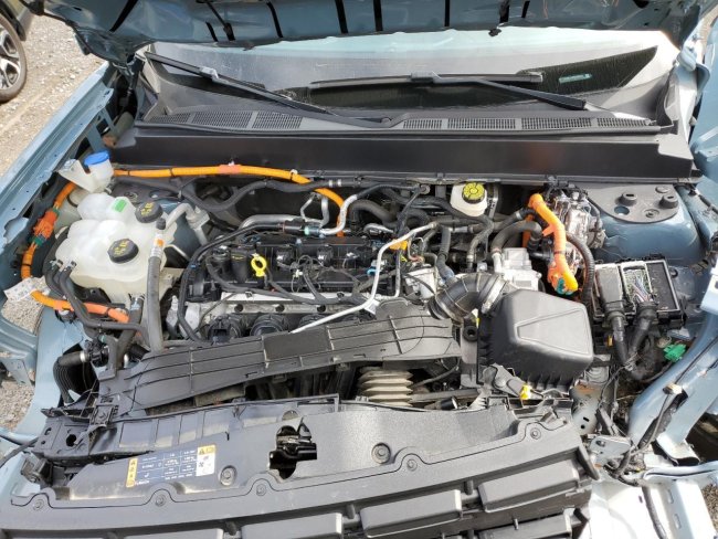 Salvage 2023 Ford Maverick Xl in Gray