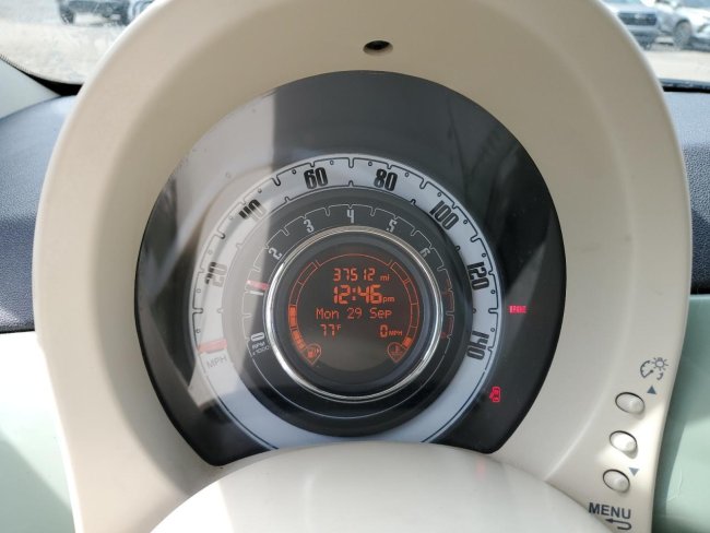 Salvage 2013 Fiat 500 Pop in Зеленый